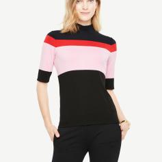 Ann Taylor Color Block Mock Neck Top SS18 pic: www.huffingtonpost.ca